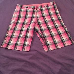 Plaid Bermuda shorts